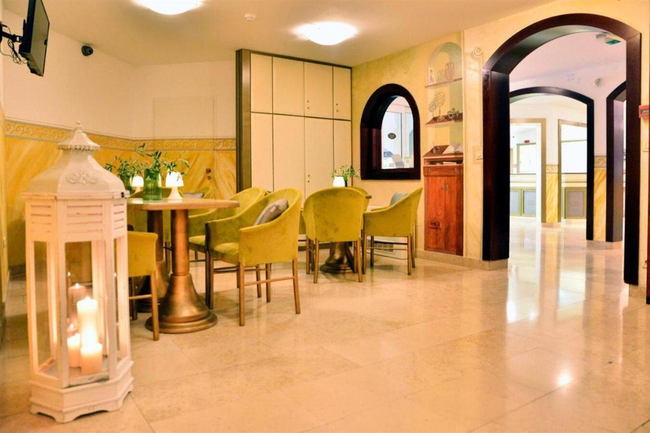 Hotel Villa Letan Fazana Bagian luar foto