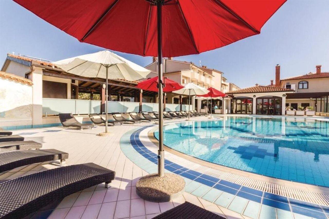 Hotel Villa Letan Fazana Bagian luar foto