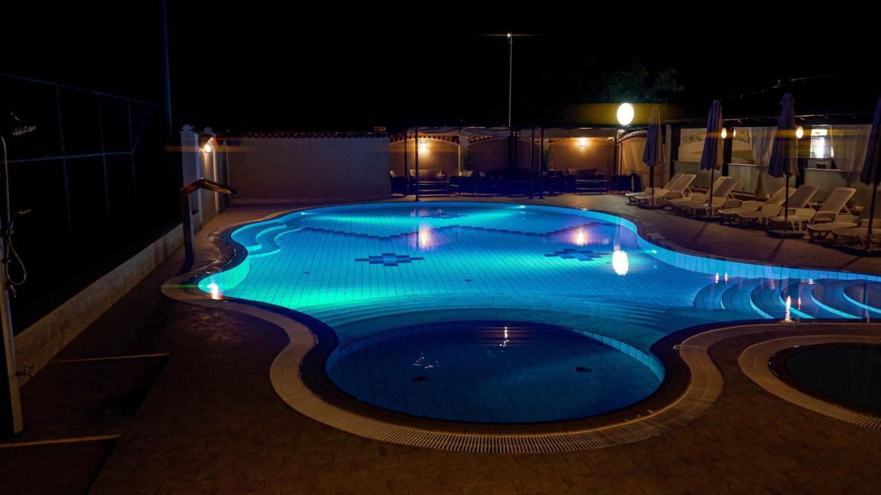 Hotel Villa Letan Fazana Bagian luar foto