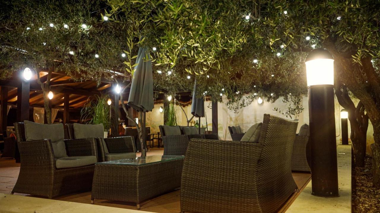 Hotel Villa Letan Fazana Bagian luar foto