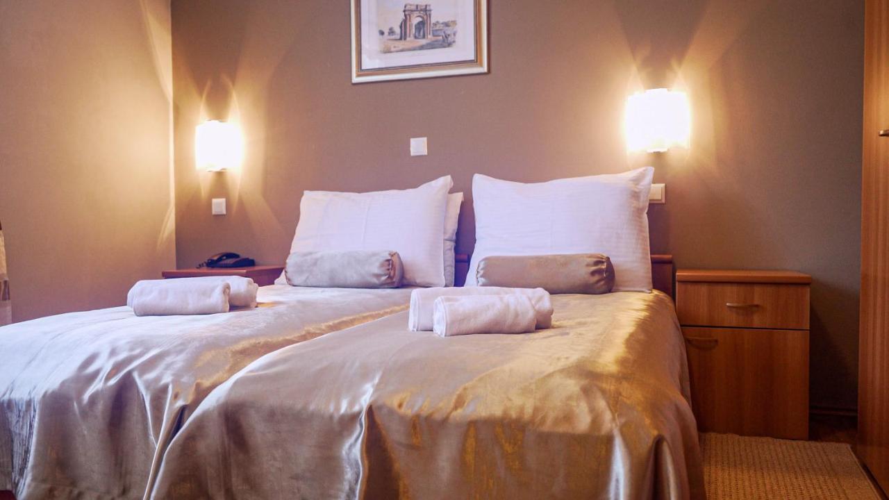Hotel Villa Letan Fazana Bagian luar foto