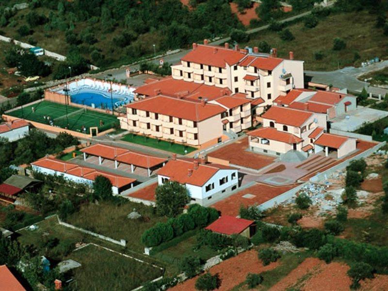 Hotel Villa Letan Fazana Bagian luar foto